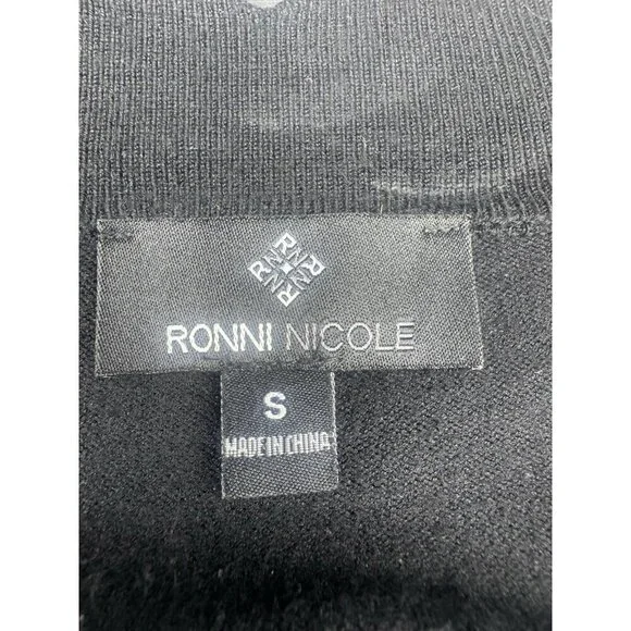 Ronni Nicole Womens Black Crop Cardigan Sweater S Minimalist Staple Timeless - Picture 4 of 8